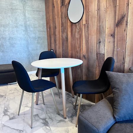 Apartment In Axis Towers, Tbilisi Business Center Dış mekan fotoğraf