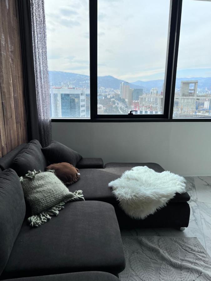 Apartment In Axis Towers, Tbilisi Business Center Dış mekan fotoğraf
